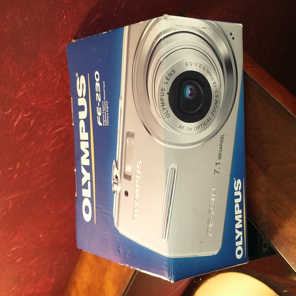 Olympus FE-230 7.1MP Digital Camera - Silver - w/ Orig. Box - Picture 4 of 10